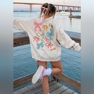 See The Way I See Bow to No One Bow Crewneck Ivory Sweatshirt XL